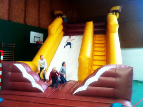 aire de jeu gonfable le mans